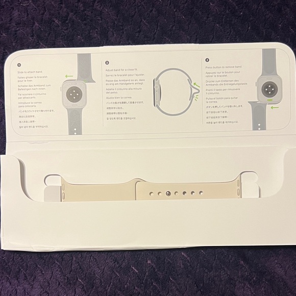 Apple Smartwatch Cream Band - Picture 1 of 4